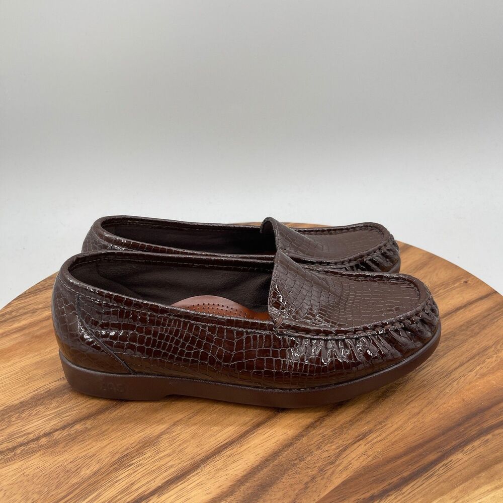 SAS Tripad Comfort Simplify Loafers Womens Size 8.5 WW Brown Patent Croc Shoes
